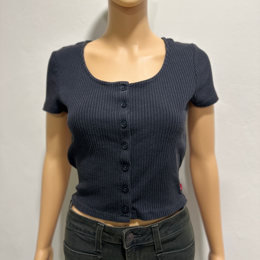 Levi’s short sleeve T-shirt